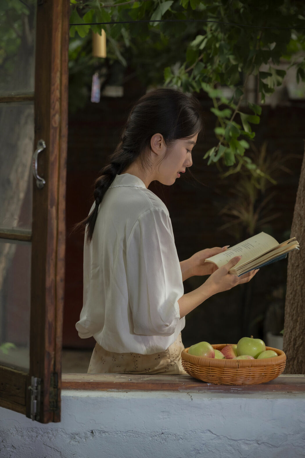 YiTuYu艺图语 Vol.9755 Tou He Yi Kou Xue Bi (67P)