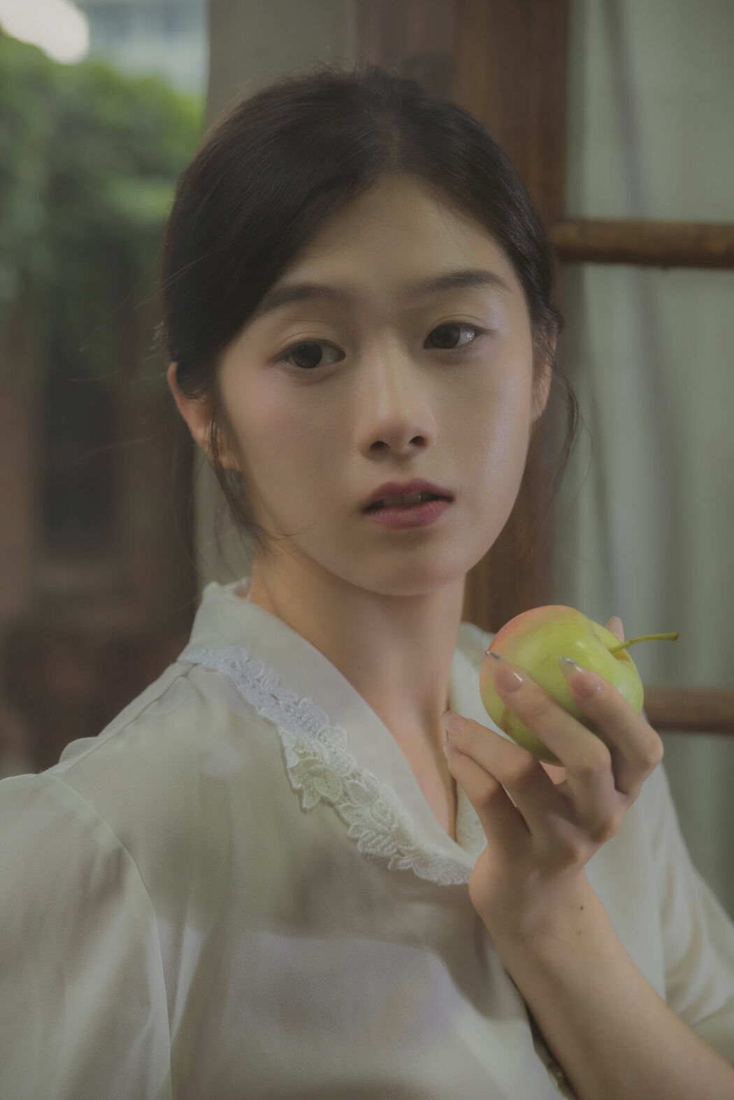 YiTuYu艺图语 Vol.9755 Tou He Yi Kou Xue Bi (67P)