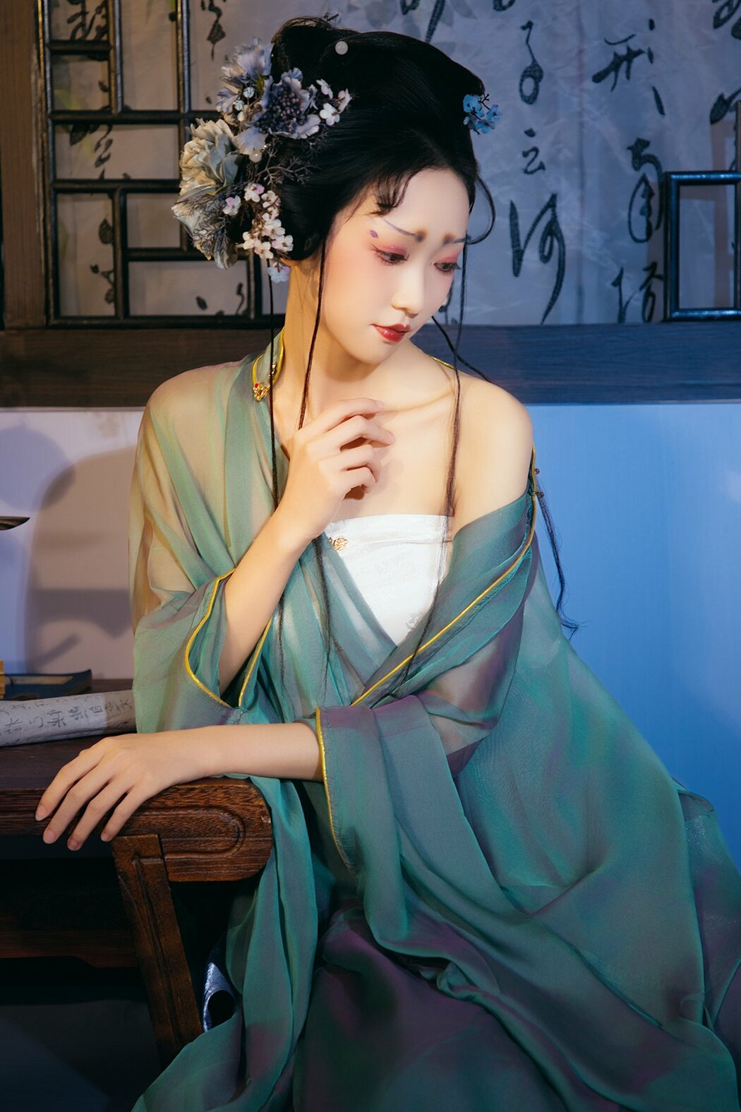YiTuYu艺图语 Vol.9763 Nian Nian (21P) Cover Photo