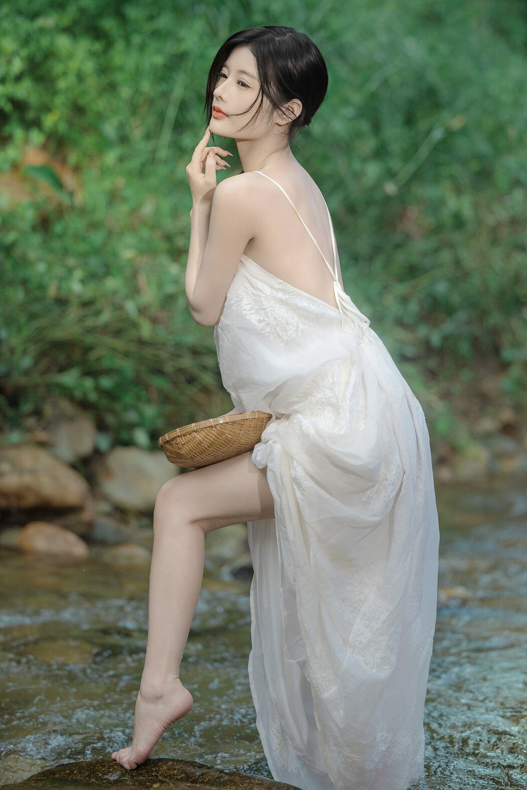 YiTuYu艺图语 Vol.9760 Yu Mi (35P) Cover Photo