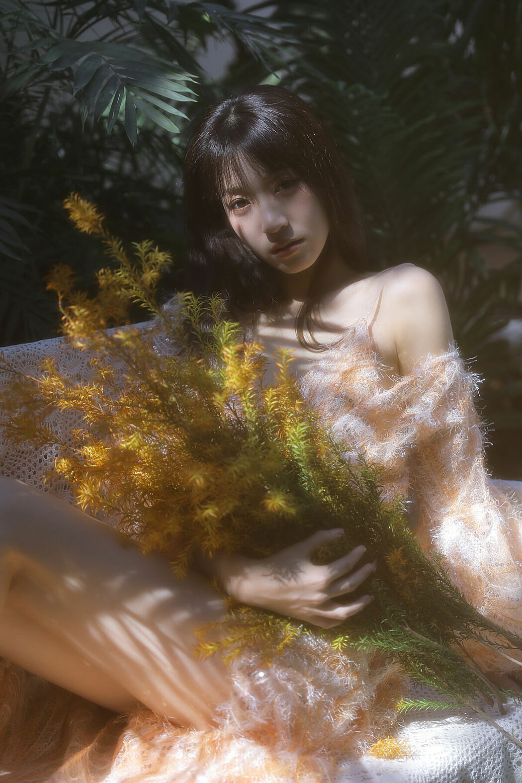 YiTuYu艺图语 Vol.9761 Lu Yi Er Er (24P)