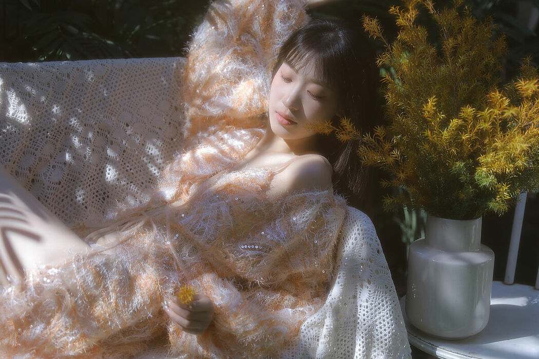 YiTuYu艺图语 Vol.9761 Lu Yi Er Er (24P)