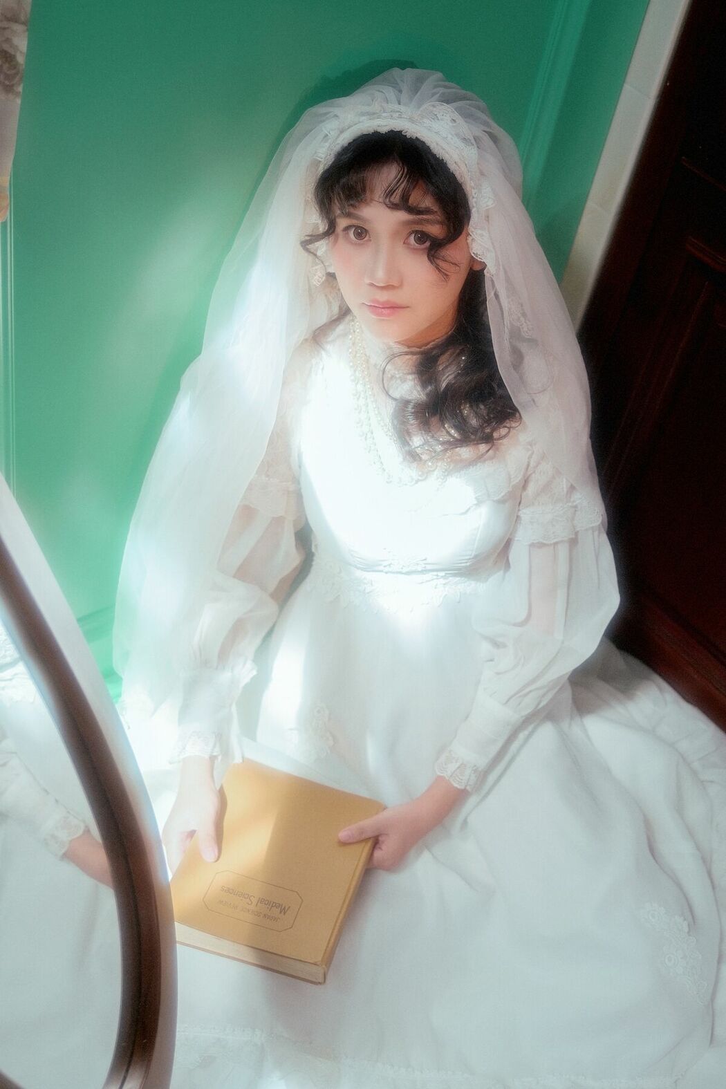 YiTuYu艺图语 Vol.9767 Zhong Ling (28P)
