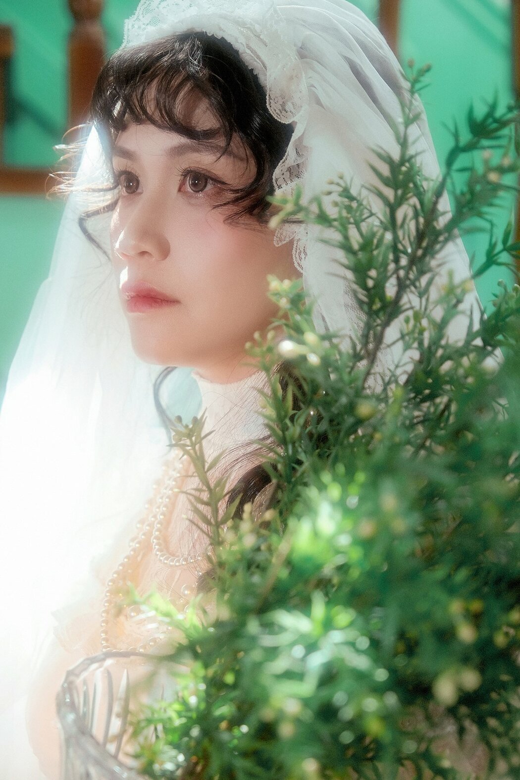 YiTuYu艺图语 Vol.9767 Zhong Ling (28P) Cover Photo