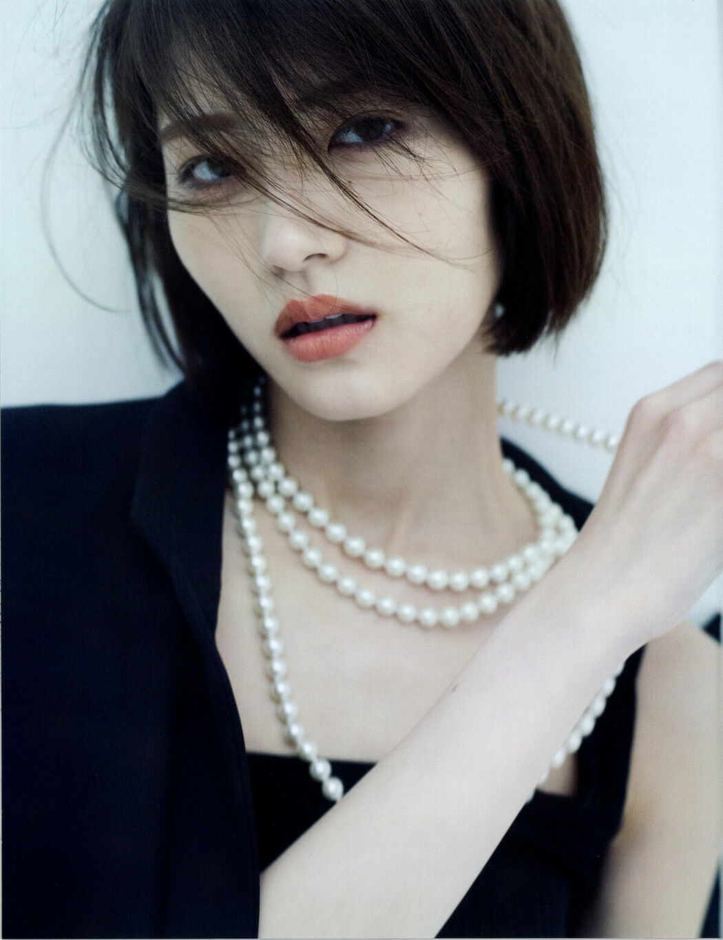 JP Yumi Wakatsuki 若月佑美 – 写真集 アンド チョコレート (128P)