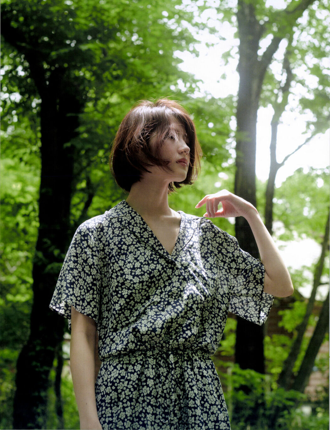 JP Yumi Wakatsuki 若月佑美 – 写真集 アンド チョコレート (128P)