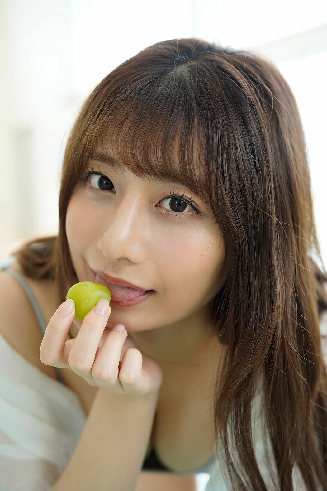 JP Yuka Suzuki 鈴木優香 – FLASHデジタル写真集 スキャンダルFカップ Vol.2 (76P)