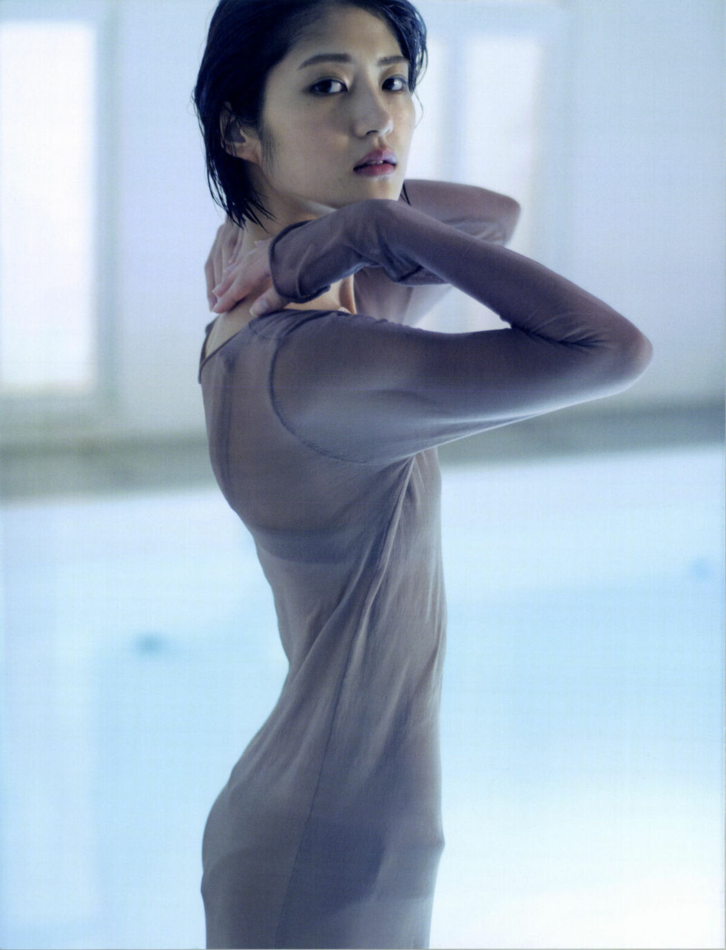 JP Yumi Wakatsuki 若月佑美 – 写真集 アンド チョコレート (128P)