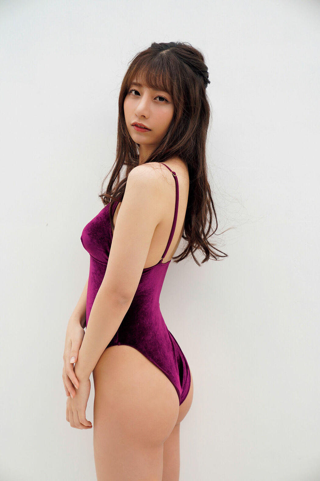 JP Yuka Suzuki 鈴木優香 – FLASHデジタル写真集 スキャンダルFカップ Vol.2 (76P)
