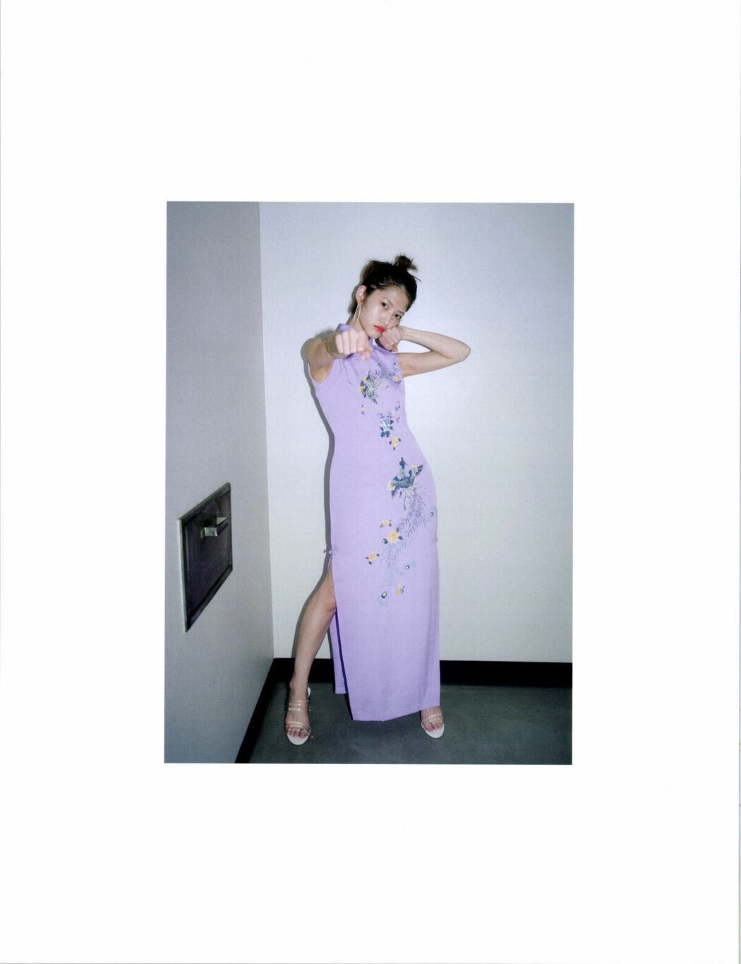 JP Yumi Wakatsuki 若月佑美 – 写真集 アンド チョコレート (128P)
