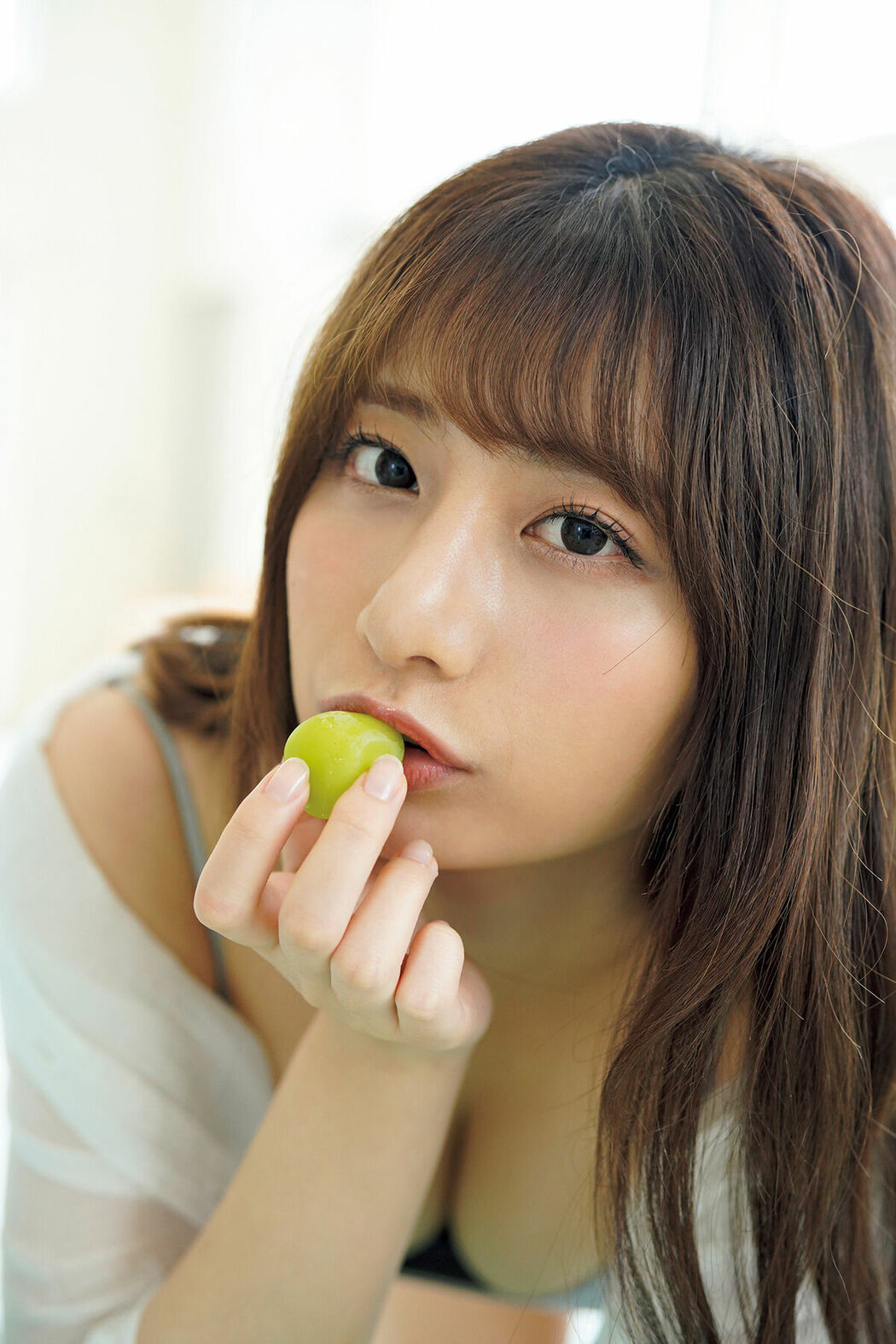 JP Yuka Suzuki 鈴木優香 – FLASHデジタル写真集 スキャンダルFカップ Vol.2 (76P)