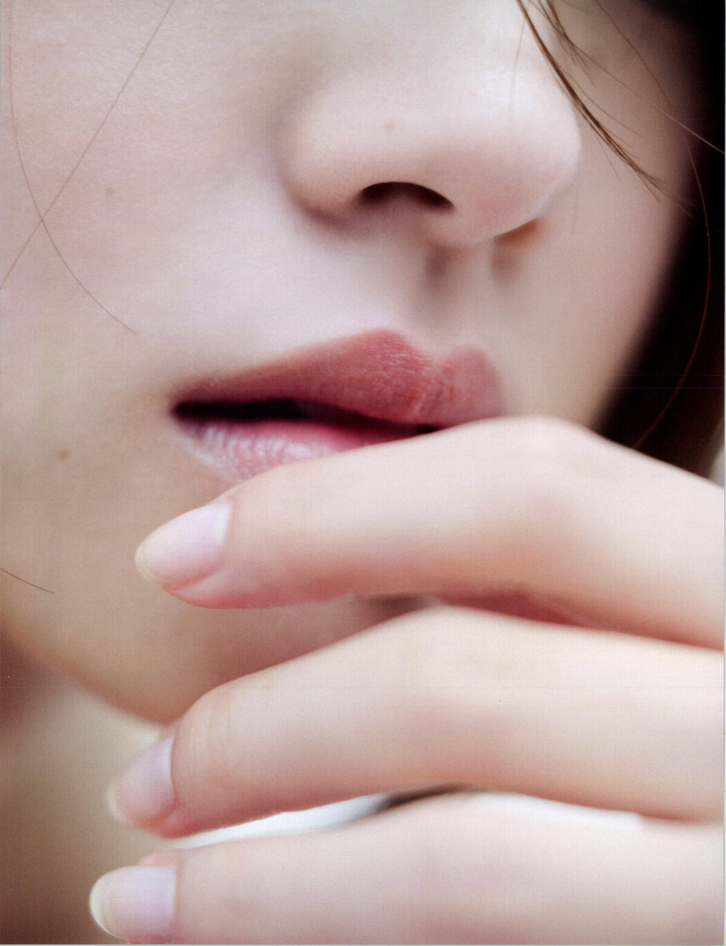 JP Yumi Wakatsuki 若月佑美 – 写真集 アンド チョコレート (128P)