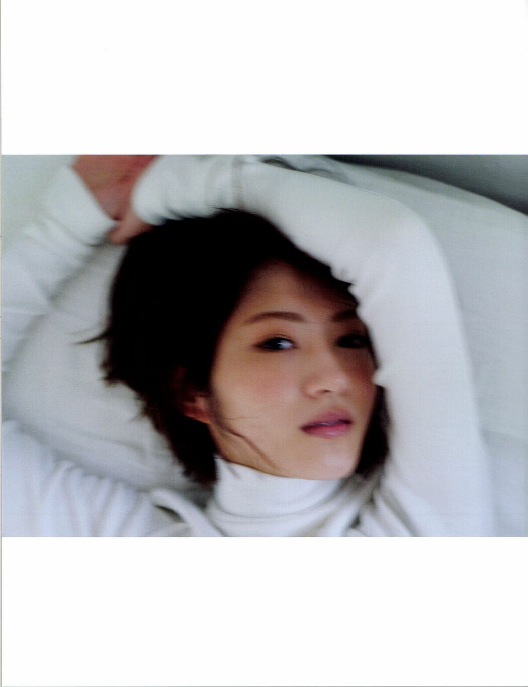 JP Yumi Wakatsuki 若月佑美 – 写真集 アンド チョコレート (128P)