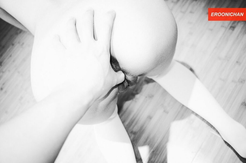 EROONICHAN – 情色摄影大咖 全尺度完美私拍美艳 (90P)