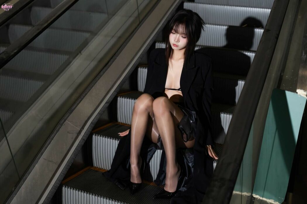 Coser@柒柒要乖哦 – 午夜邂逅 (76P)