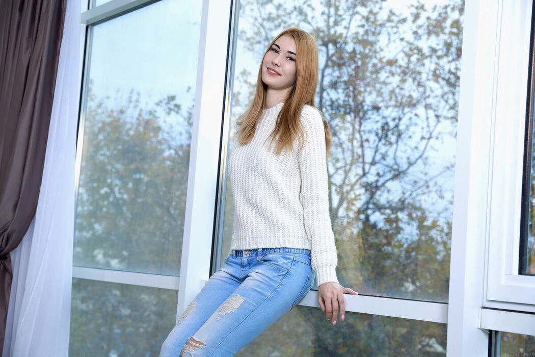 MetArt Aileen – View Of Fall Part01 (61P)