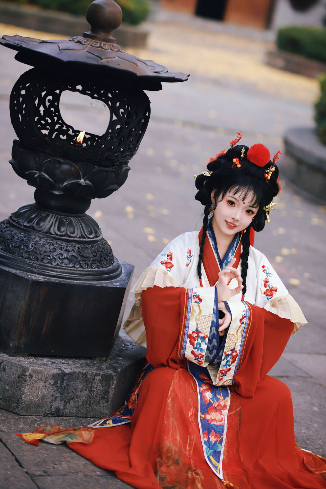 YiTuYu艺图语 Vol.9772 Cheng Yu Yu Zai Shu Zhuang (27P)