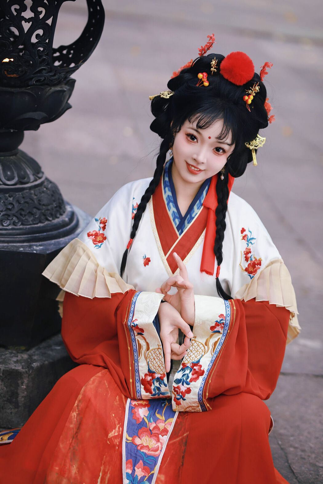 YiTuYu艺图语 Vol.9772 Cheng Yu Yu Zai Shu Zhuang (27P)