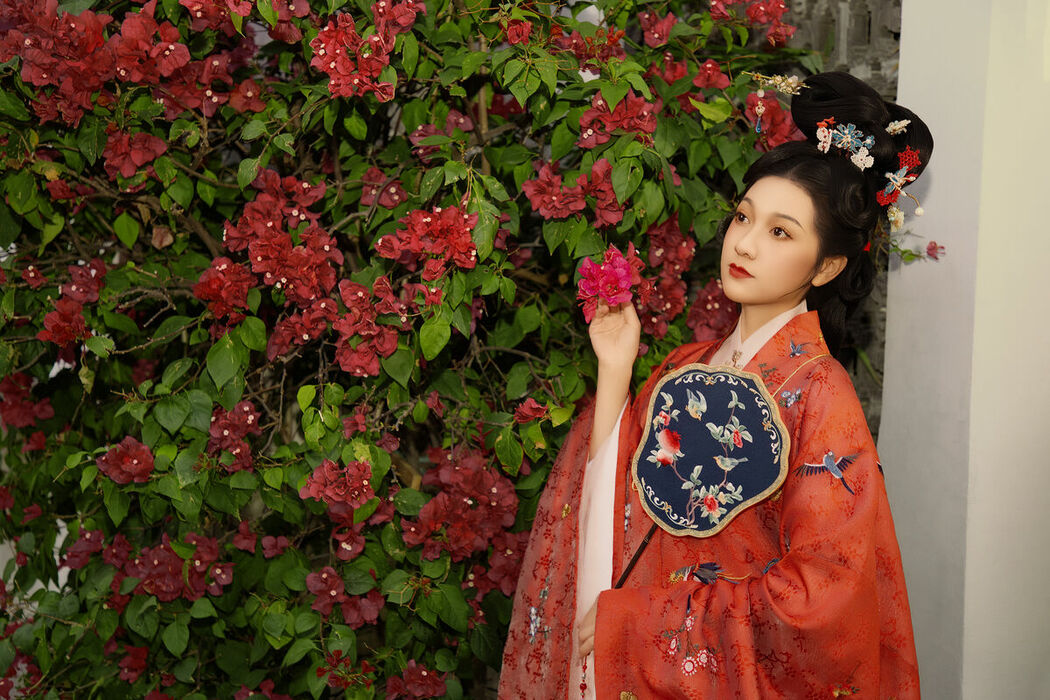 YiTuYu艺图语 Vol.9787 Li Xiao Xin (18P)