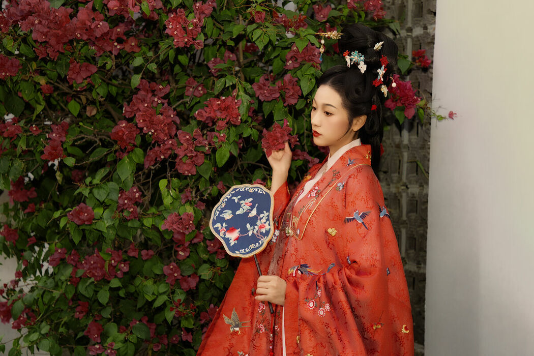 YiTuYu艺图语 Vol.9787 Li Xiao Xin (18P)