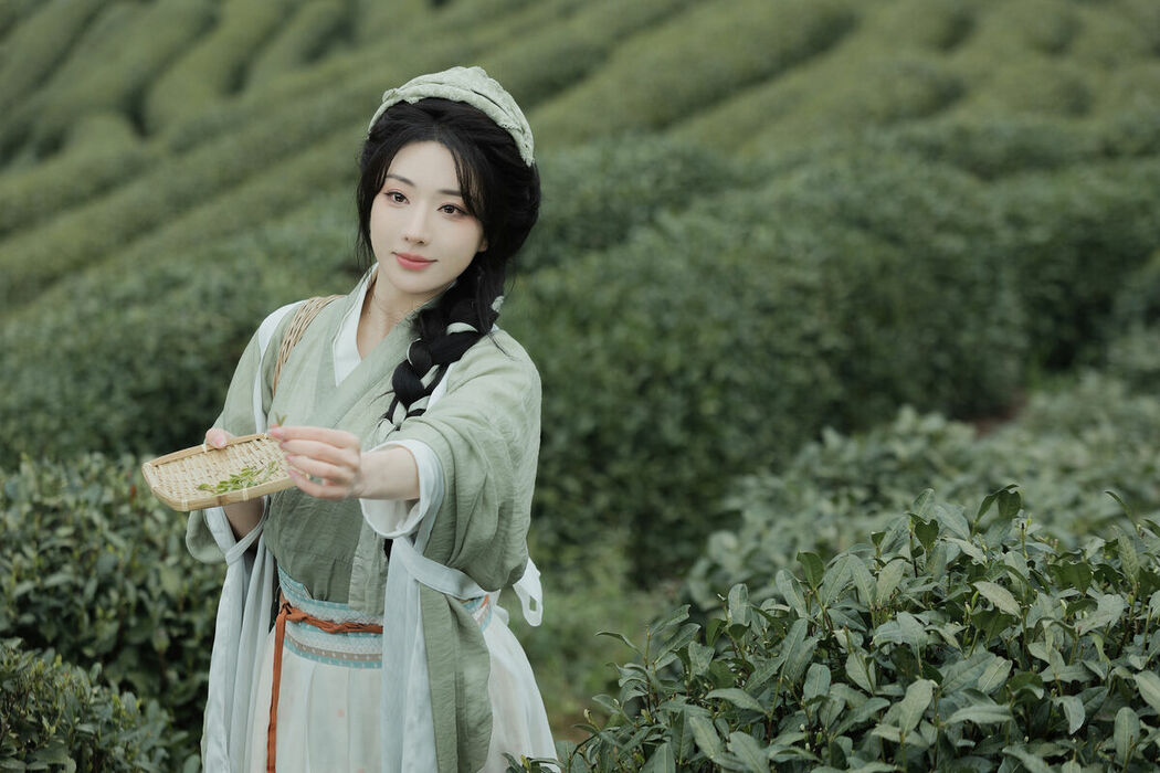 YiTuYu艺图语 Vol.9791 Shi Nan Yuan Bu Shi Zhou (82P)