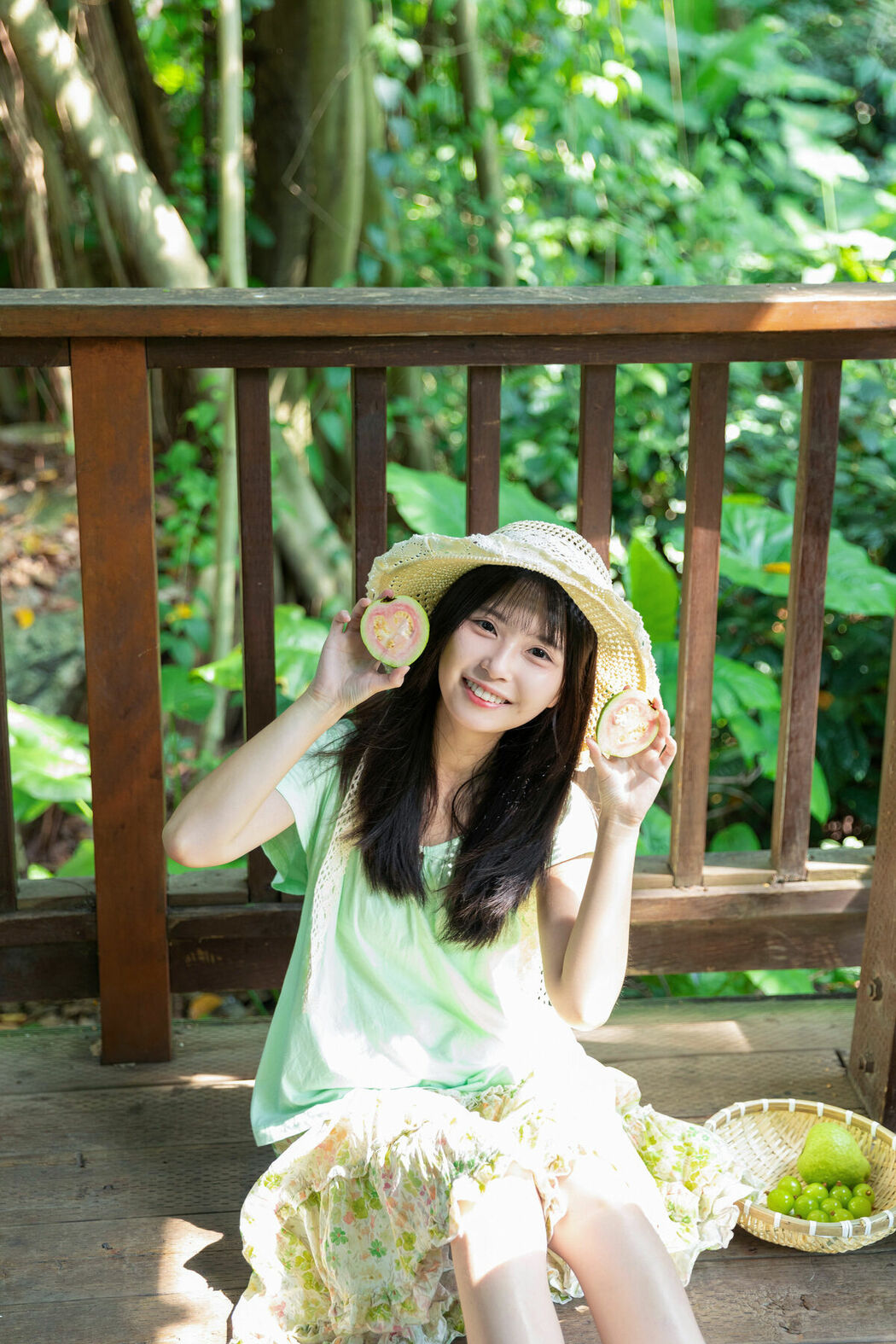YiTuYu艺图语 Vol.9794 Xiao Xin Da Ke Shui ZZ (17P)