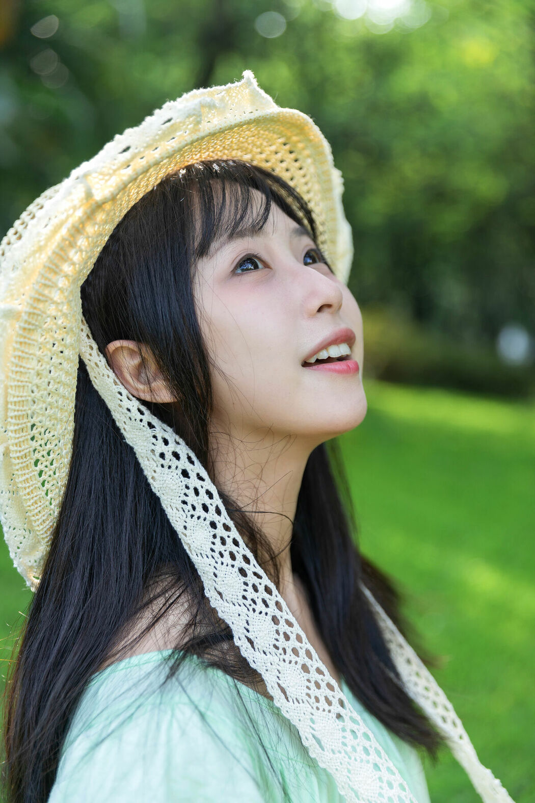 YiTuYu艺图语 Vol.9794 Xiao Xin Da Ke Shui ZZ (17P)