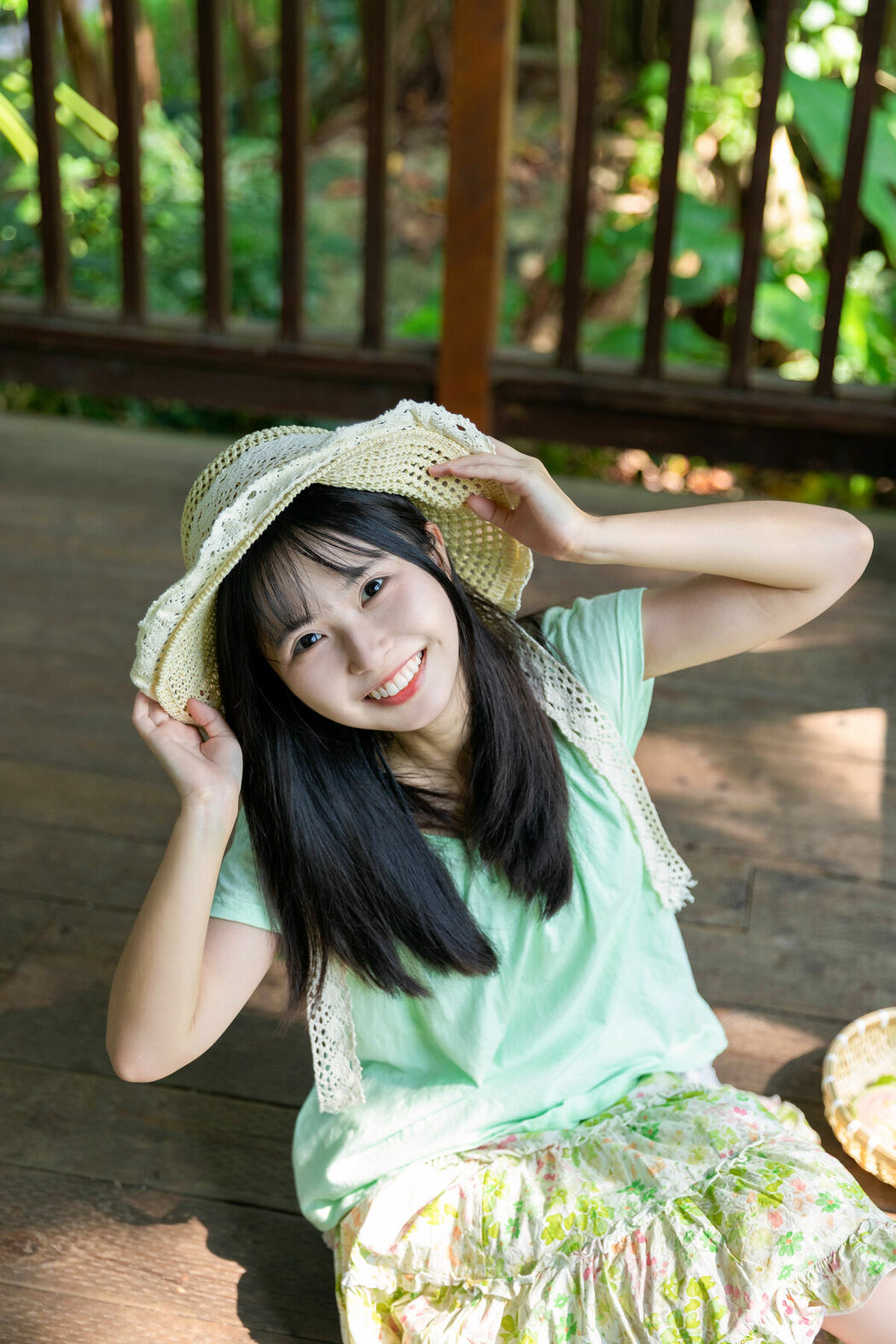YiTuYu艺图语 Vol.9794 Xiao Xin Da Ke Shui ZZ (17P)