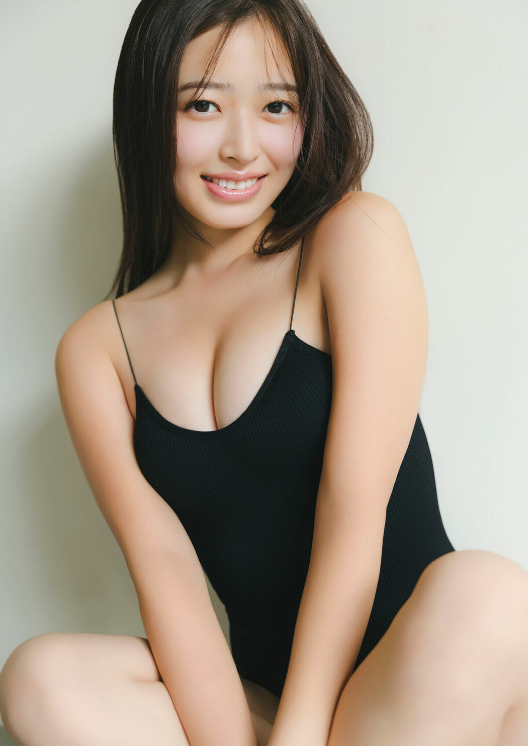 JP Kuroe Koharu 黒江こはる – 写真集 キラキラ輝く瞳 (57P)