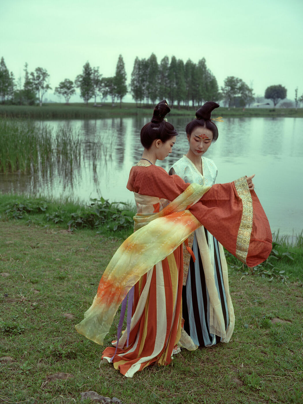 YiTuYu艺图语 Vol.9809 Leng Ku Wang Ye (47P)
