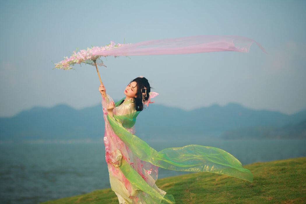 YiTuYu艺图语 Vol.9810 6161 (51P)