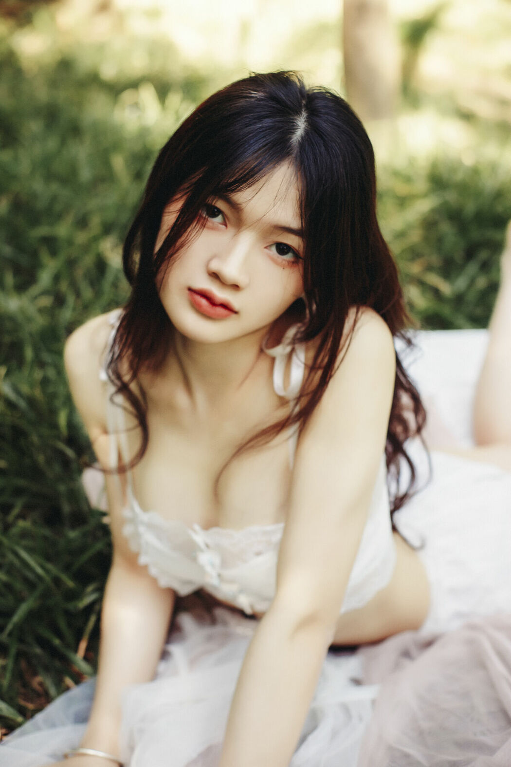 YiTuYu艺图语 Vol.9812 Dong Dong (38P)