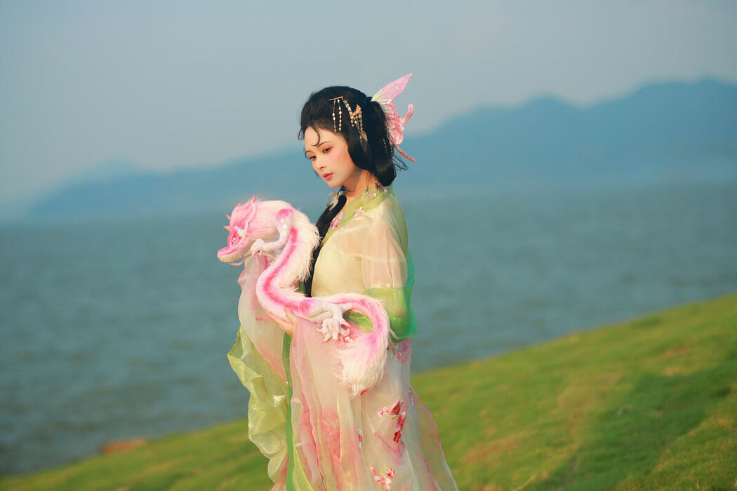 YiTuYu艺图语 Vol.9810 6161 (51P)