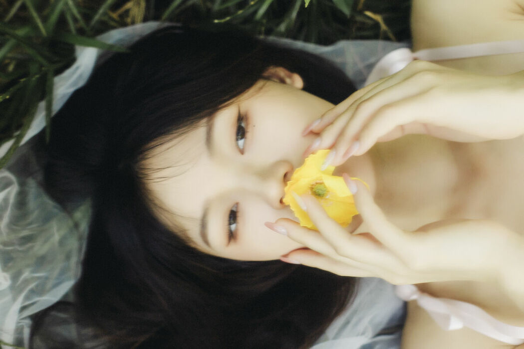 YiTuYu艺图语 Vol.9812 Dong Dong (38P)