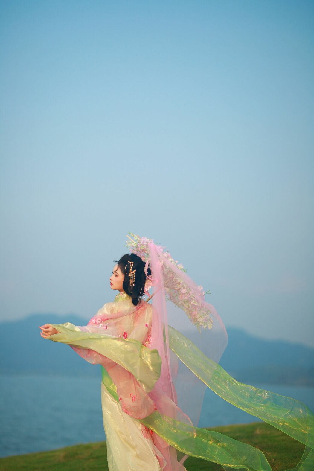 YiTuYu艺图语 Vol.9810 6161 (51P)