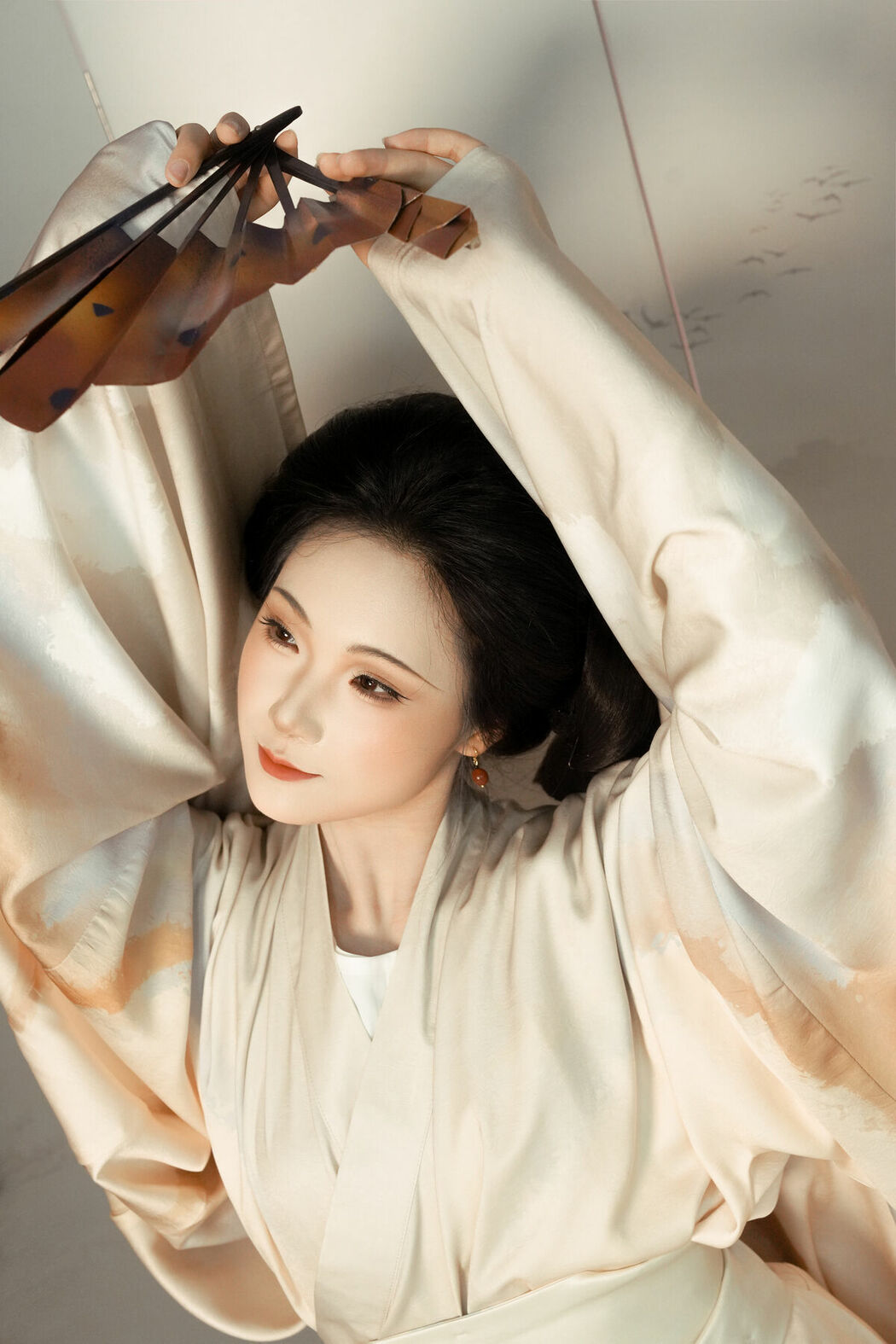 YiTuYu艺图语 Vol.9817 Yue Yue (14P)