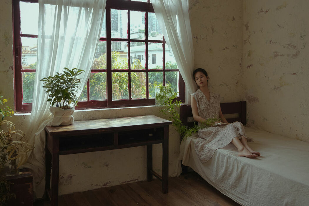 YiTuYu艺图语 Vol.9818 Jiu Qian De Yi Er (22P)