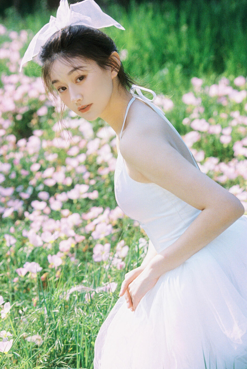 YiTuYu艺图语 Vol.9816 Shi Hue Xian Zi Ya (17P)