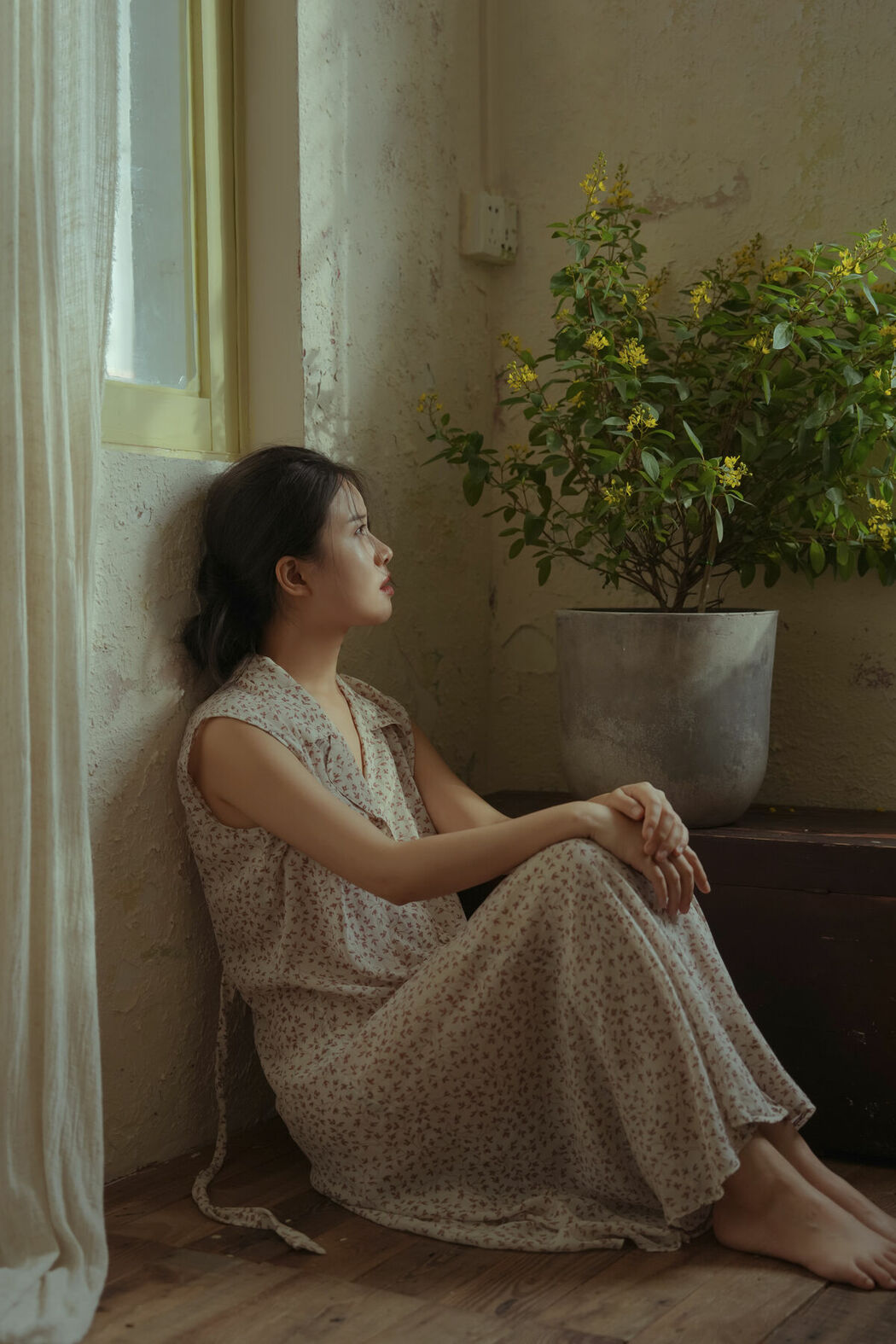 YiTuYu艺图语 Vol.9818 Jiu Qian De Yi Er (22P)
