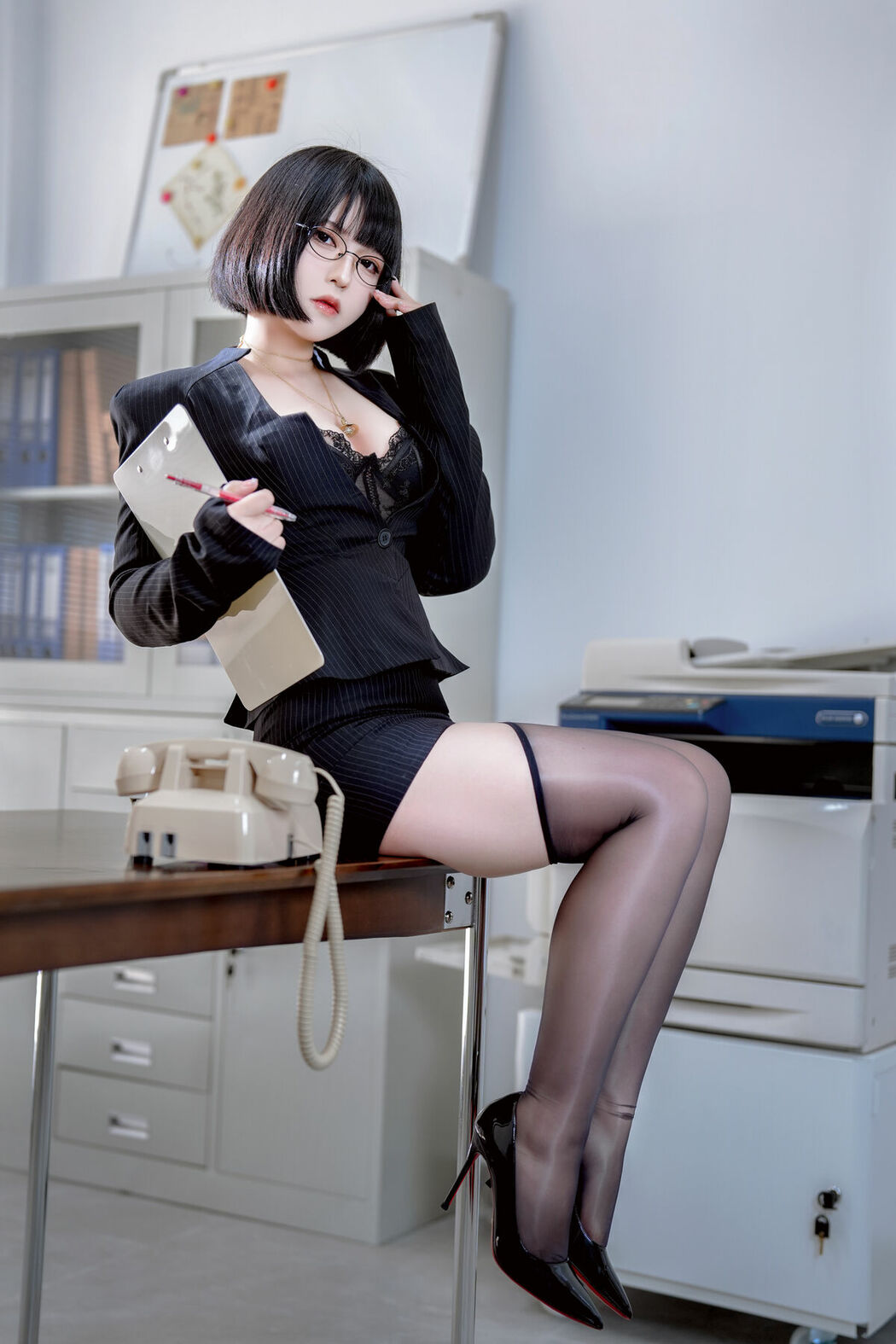 Coser@半半子 – 上司様 Vol.03 (57P)