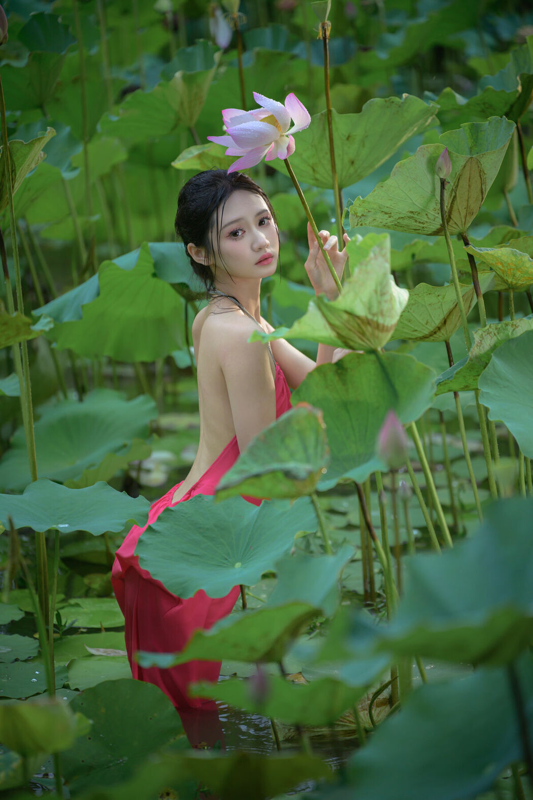 YiTuYu艺图语 Vol.9820 Jin Jin A (18P)