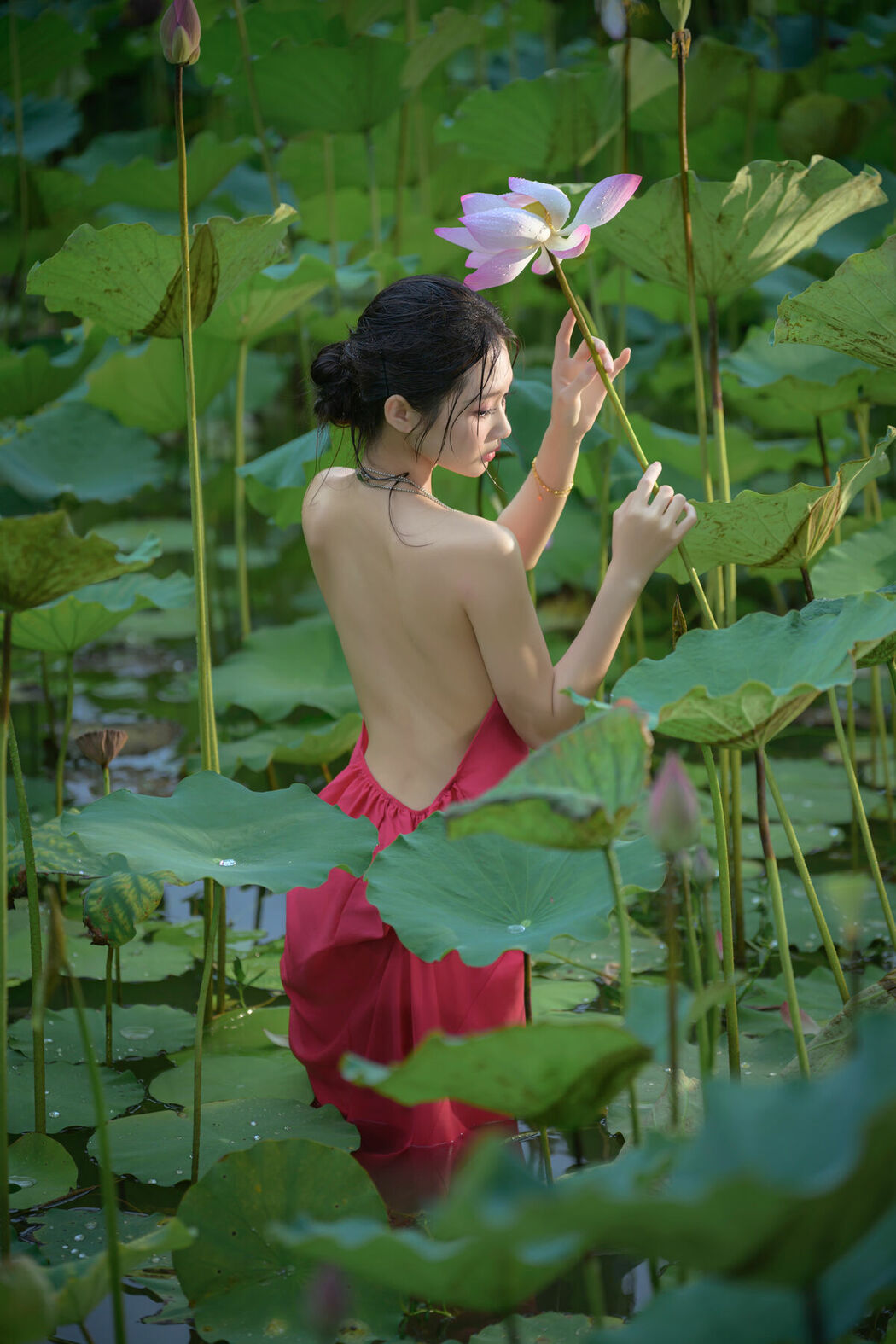 YiTuYu艺图语 Vol.9820 Jin Jin A (18P)