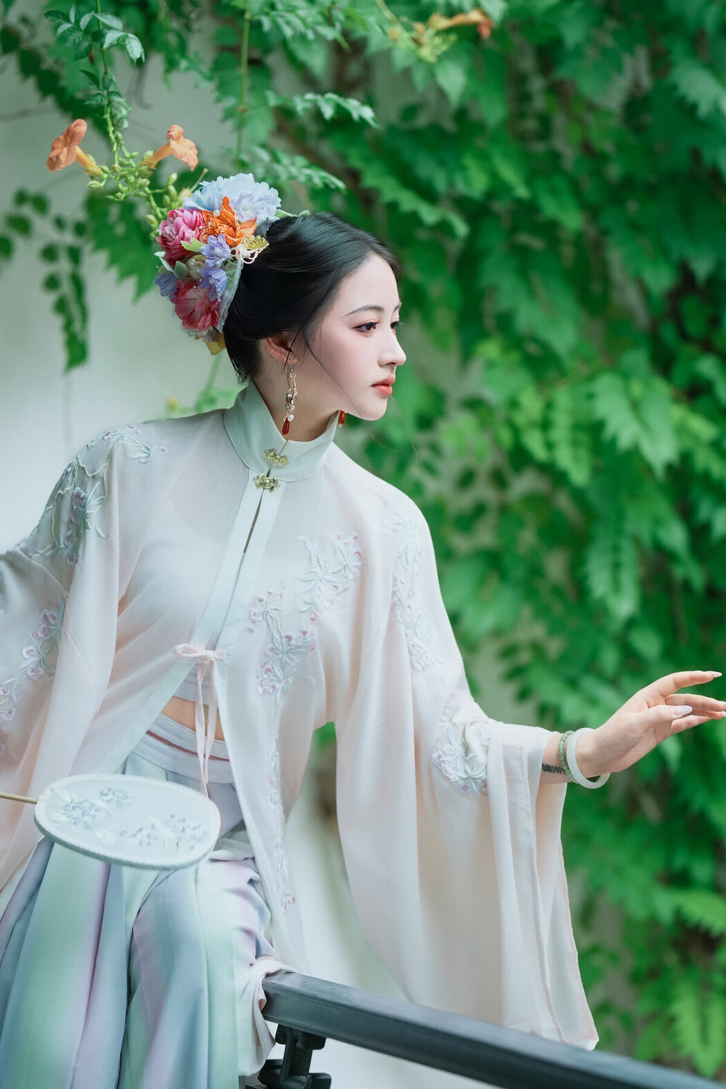 YiTuYu艺图语 Vol.9821 Mi Mi (28P)