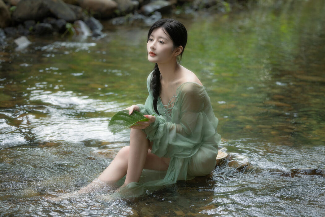 YiTuYu艺图语 Vol.9824 Yu Mi (24P)