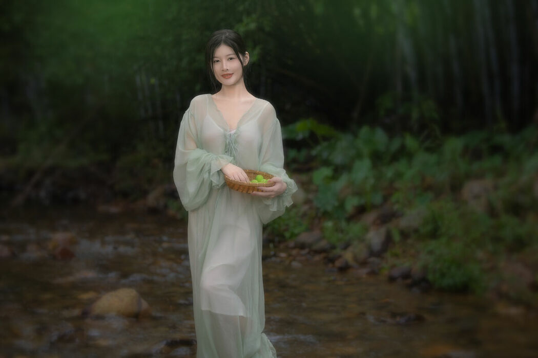 YiTuYu艺图语 Vol.9824 Yu Mi (24P)