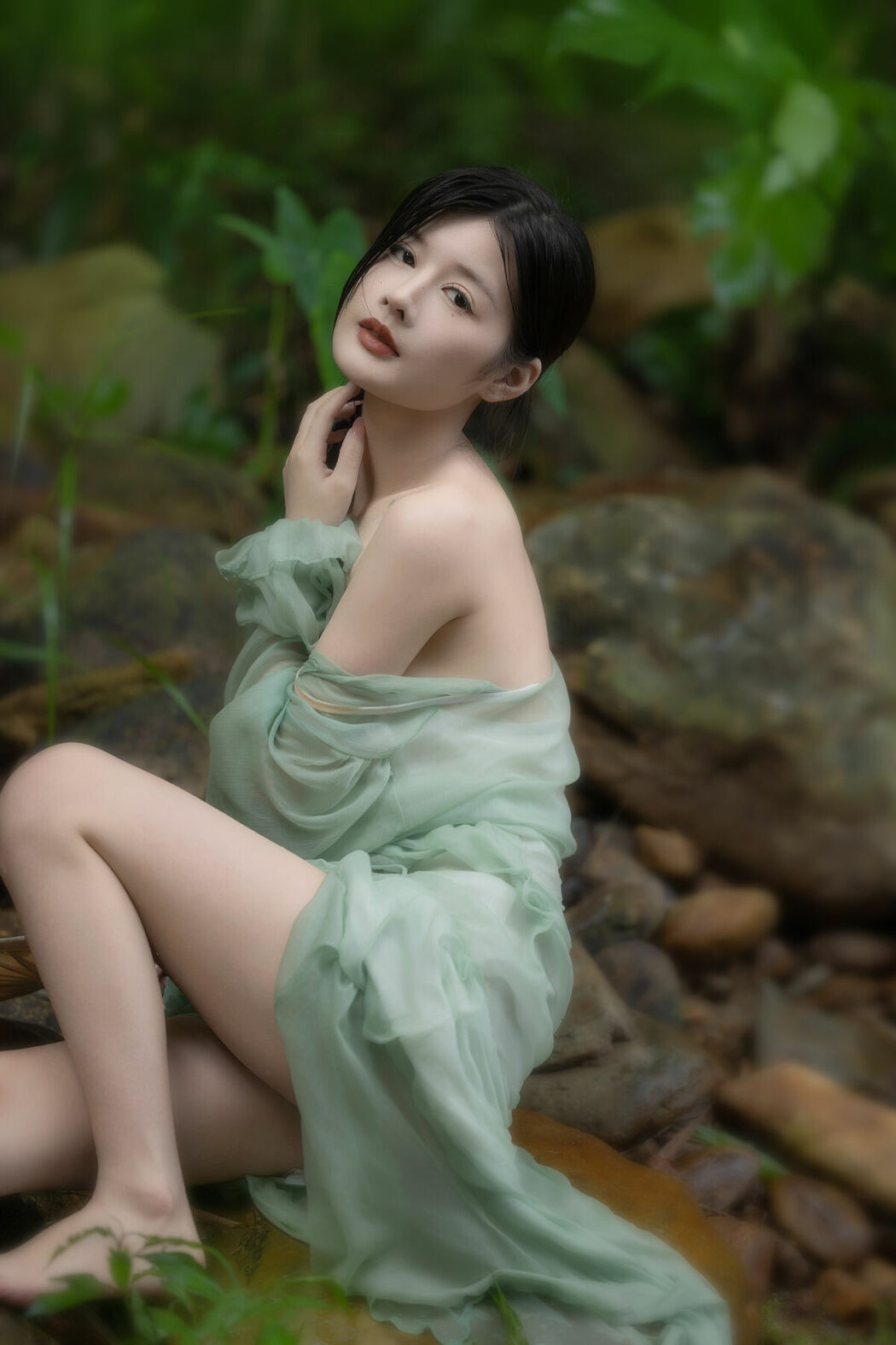YiTuYu艺图语 Vol.9824 Yu Mi (24P)