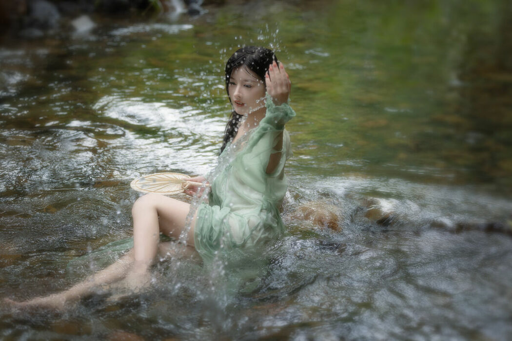 YiTuYu艺图语 Vol.9824 Yu Mi (24P)