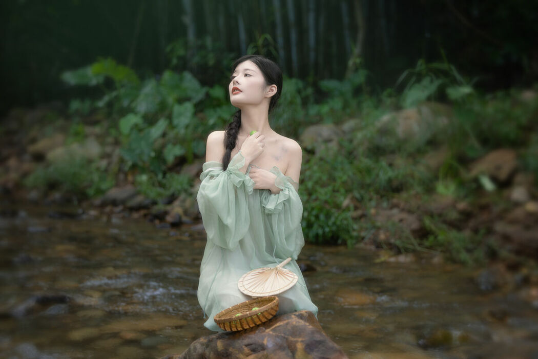 YiTuYu艺图语 Vol.9824 Yu Mi (24P)