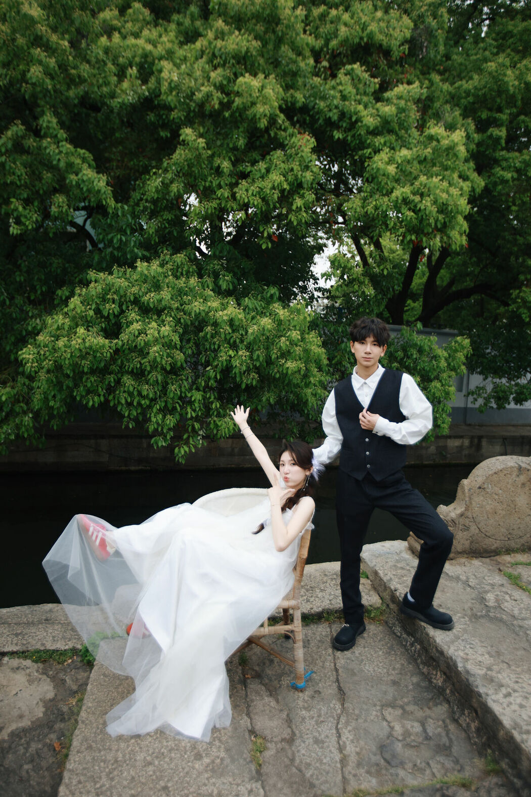 YiTuYu艺图语 Vol.9826 Yu Tou Xiao Sun (16P)