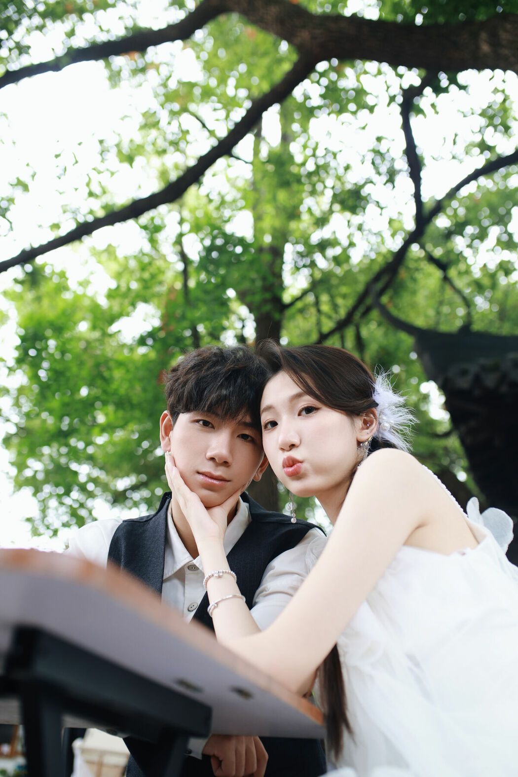 YiTuYu艺图语 Vol.9826 Yu Tou Xiao Sun (16P)